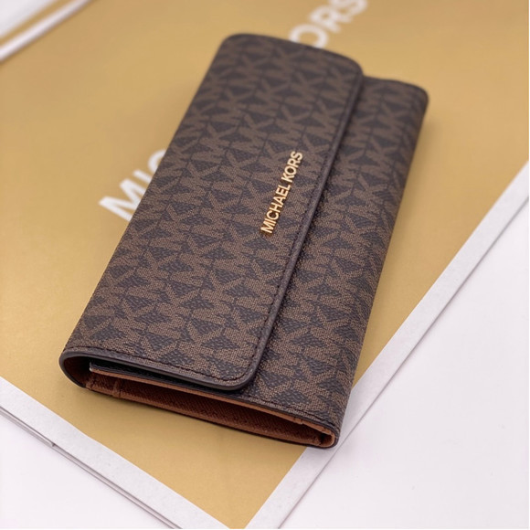 Michael Kors Jet Set Travel Trifold Wallet